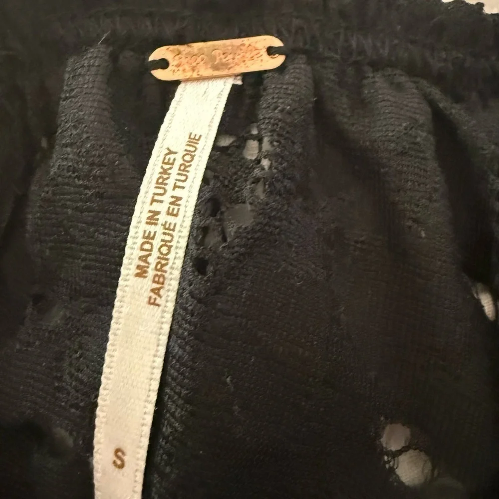 Free People Olivia lace top Blouse Black S Small Long Sleeve